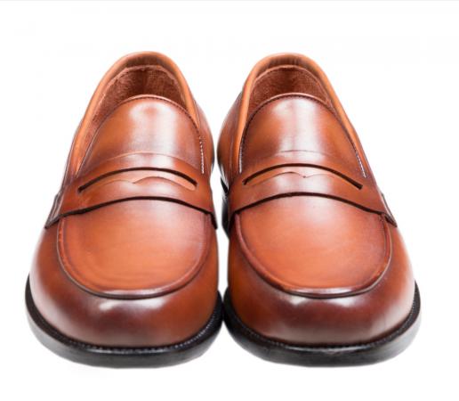 قابلیت جذب آب کفش چرم مردانه کالج اصل